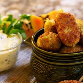 Panerte klippfiskkaker med remulade